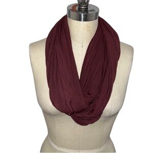 Pretty Plum Infinity Scarf OS Made in Italy